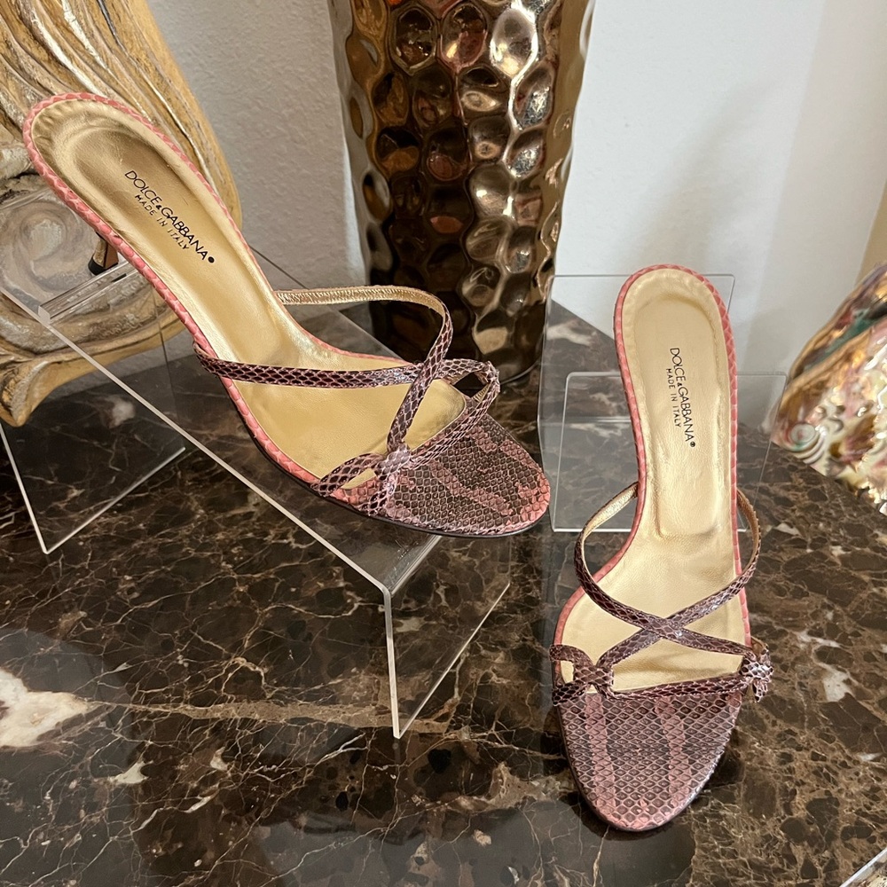 Dolce & Gabbana Vero Cuoio Snakeskin Kitten Heel Slide Sandals. Size IT38/US8.